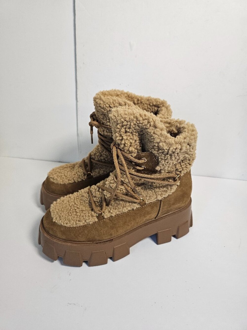 Shoe Dazzle Boots Platform Lug Sherpa Brown Faux Suede Boho Gorpcore 8.5